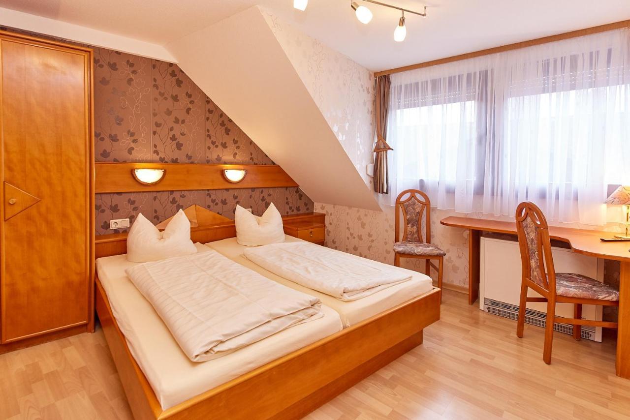 Hotel-Restaurant Ehses Zeltingen-Rachtig Ngoại thất bức ảnh